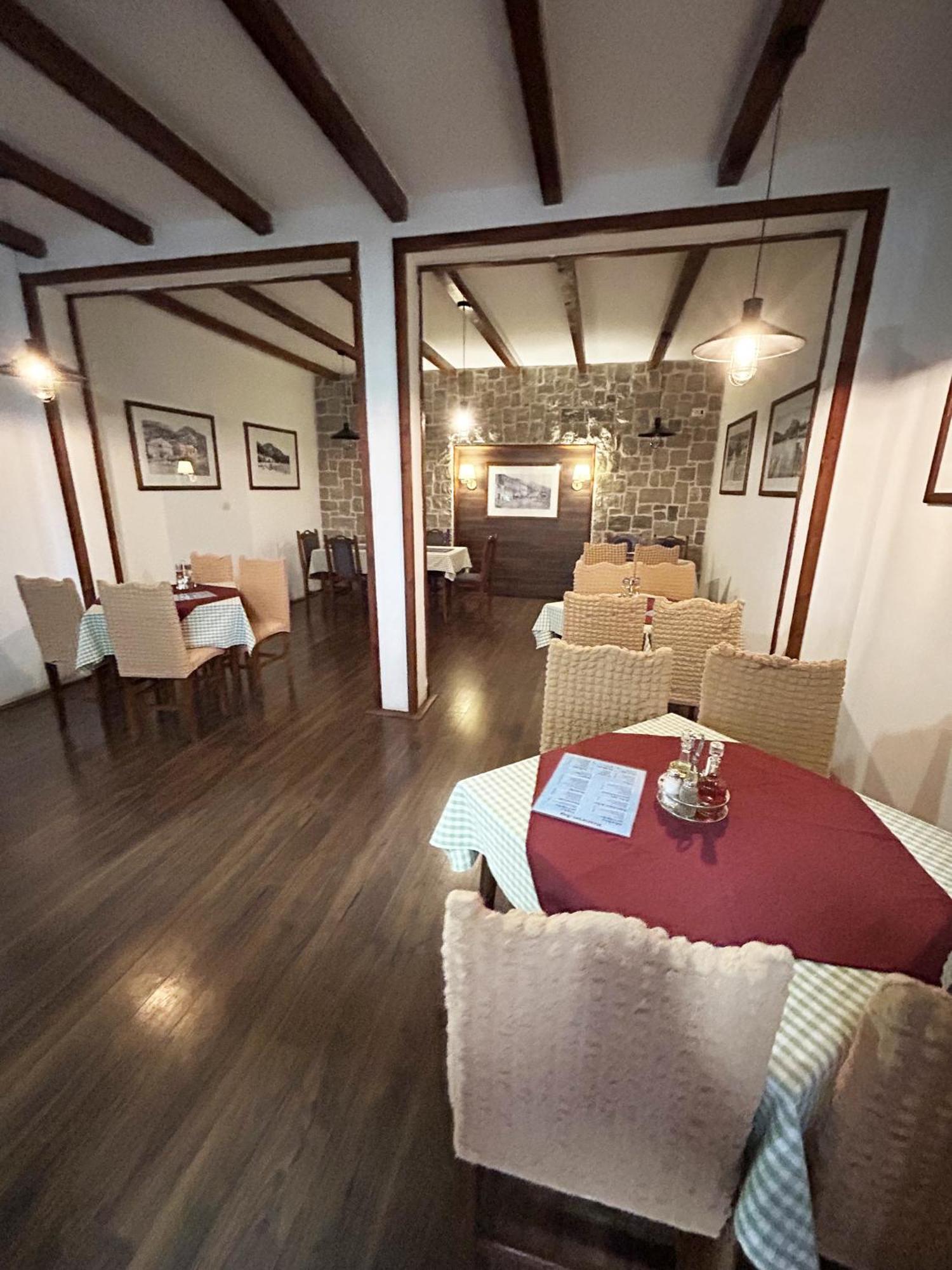 Restaurant & Apartments Jug Sutomore Kültér fotó