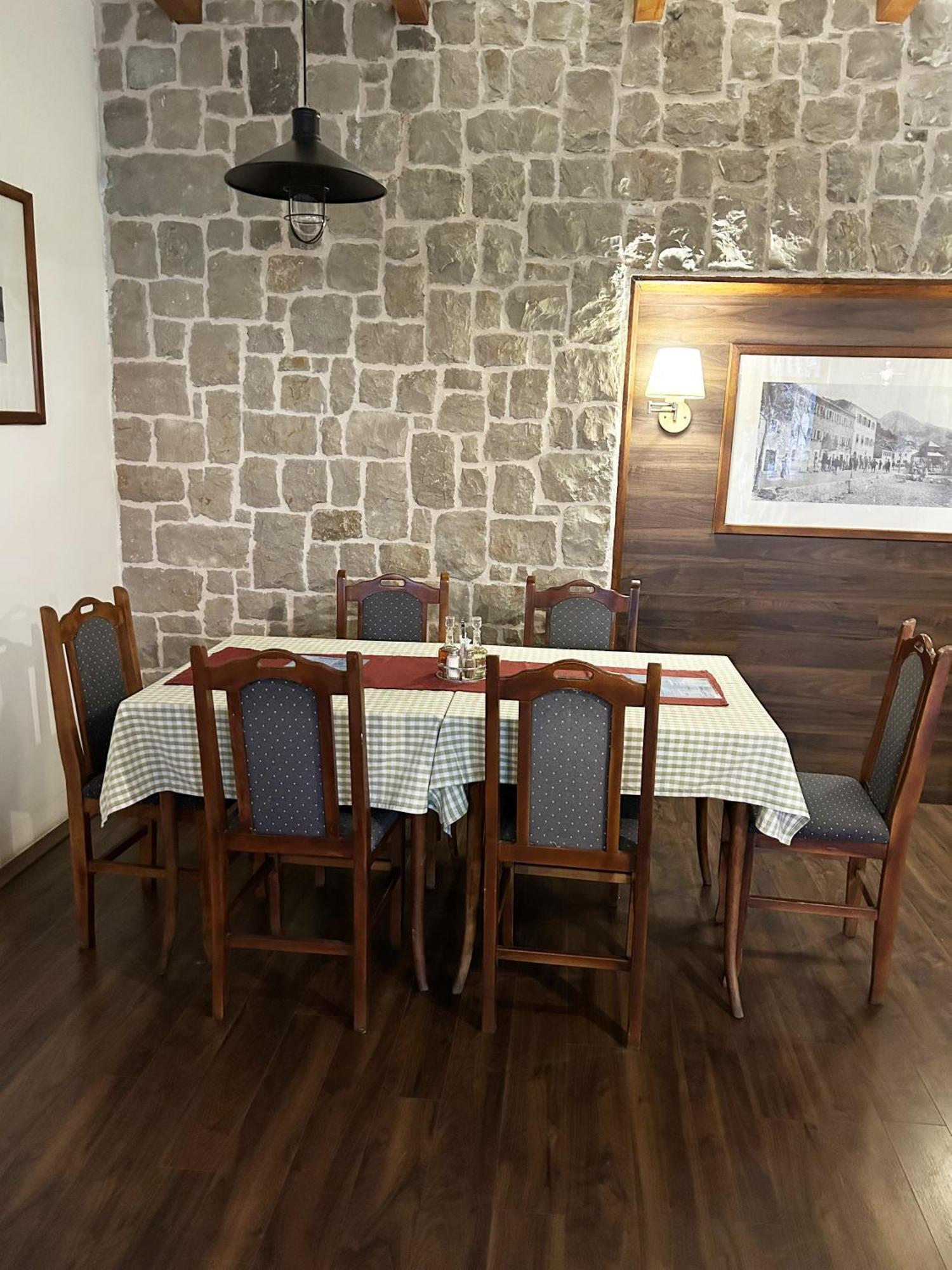 Restaurant & Apartments Jug Sutomore Kültér fotó