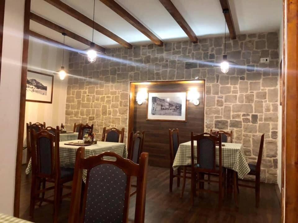 Restaurant & Apartments Jug Sutomore Kültér fotó